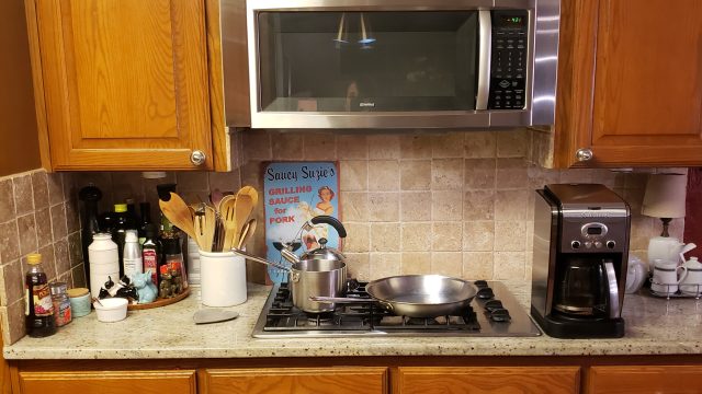 Revamping Retro: A Modern Touch to Classic 1960s Kitchens