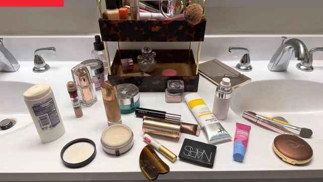 Elevate Your Bathroom Experience with Simple Countertop Solutions