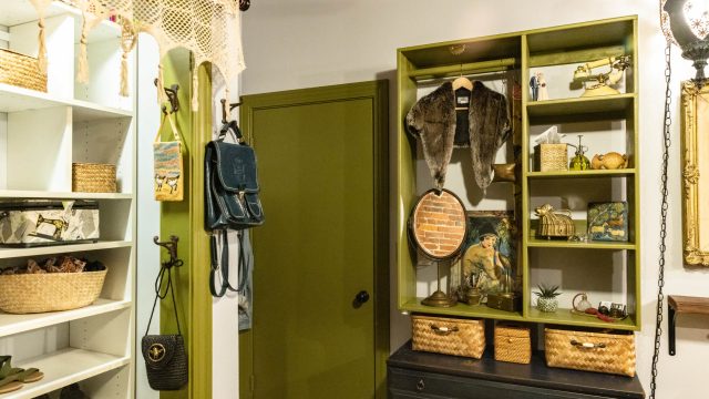 Transform Your Bedroom Closet: Innovative Storage Ideas for Modern Living