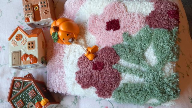 Mastering Thrift Store Shopping: Tips to Avoid Impulse Buys