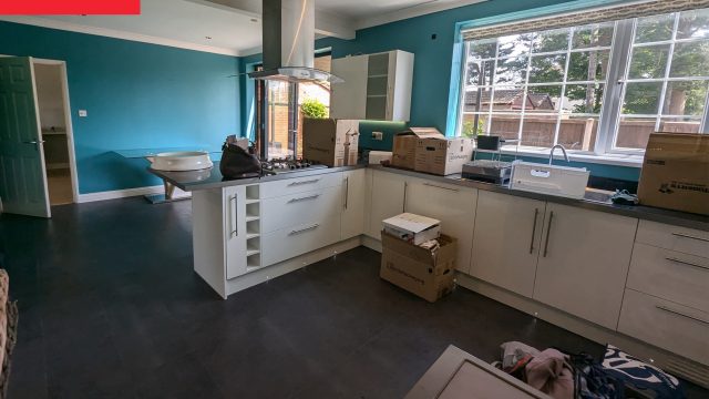 Transforming a Dated Kitchen: Modern DIY Ideas That Inspire