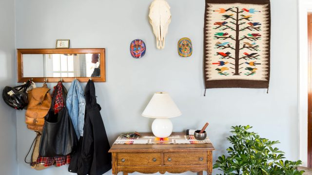 Maximize Your Entryway: A Smart Storage Solution