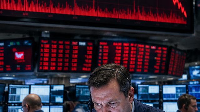 Market Turmoil: Tech Stocks Plunge Amid Global Chip Industry Concerns
