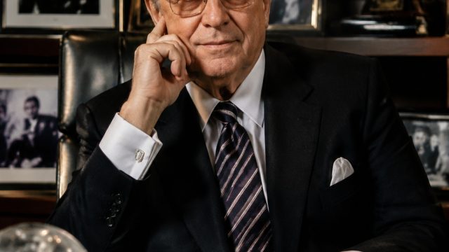 The Enduring Impact of Clive Davis on Mo