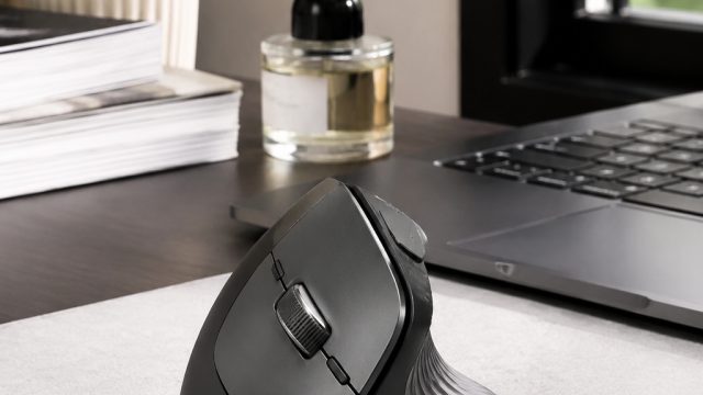 Introducing the ProtoArc EM25: A Game-Changer in Ergonomic Mice