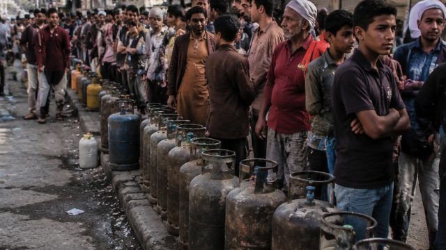 Cooking Gas Crisis Affects Daily Life in Taiz: What's Happening Now