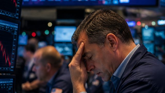 Global Markets React to Tech Sector Slump: Insights for Investors