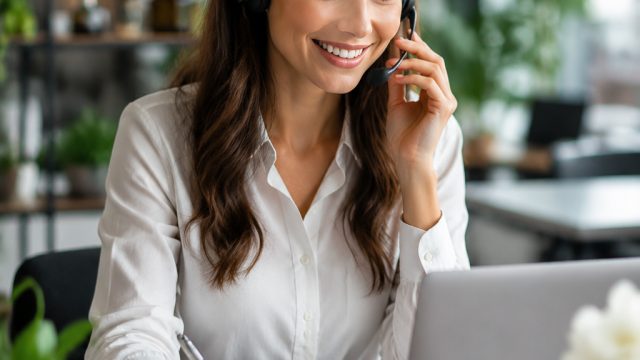 Connect with Experts: Your Gardening Que