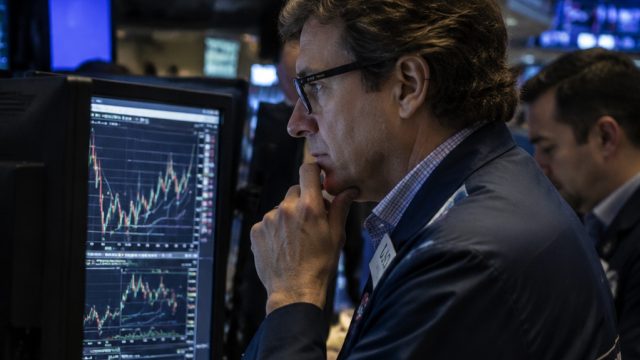 Market Anticipation Grows as Micron Earnings Set to Impact Tech Stocks